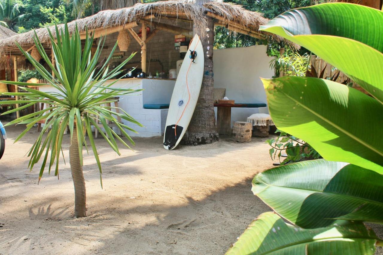 Rumah Canaria Bungalow Gili Trawangan Luaran gambar