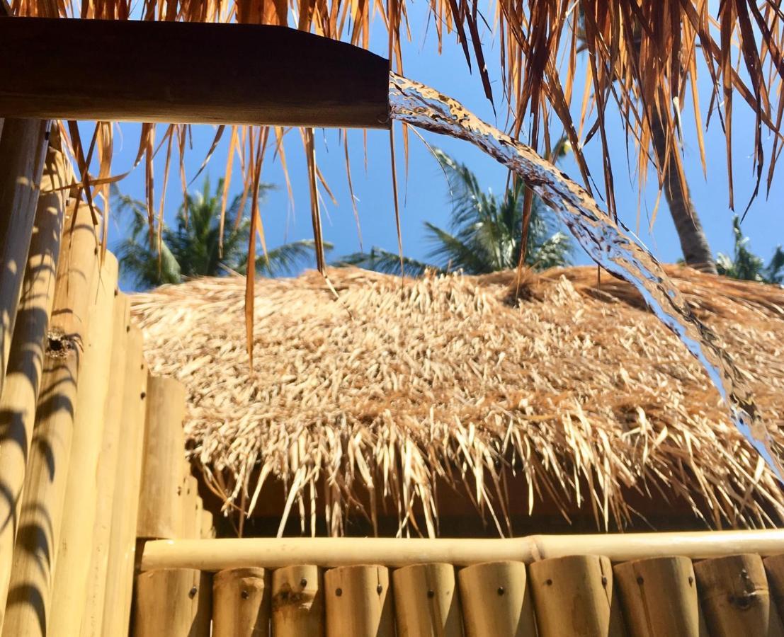 Rumah Canaria Bungalow Gili Trawangan Luaran gambar