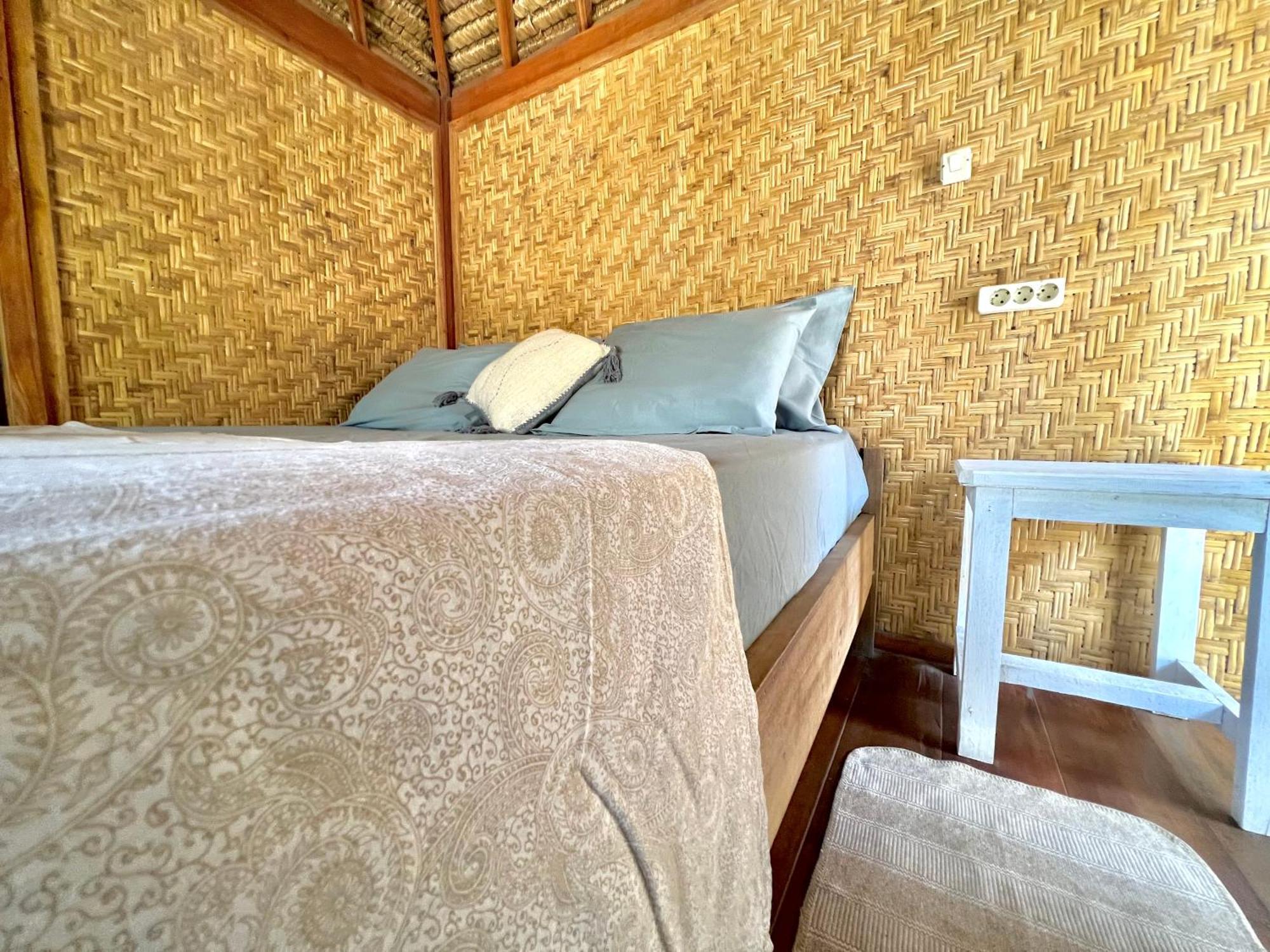 Rumah Canaria Bungalow Gili Trawangan Luaran gambar