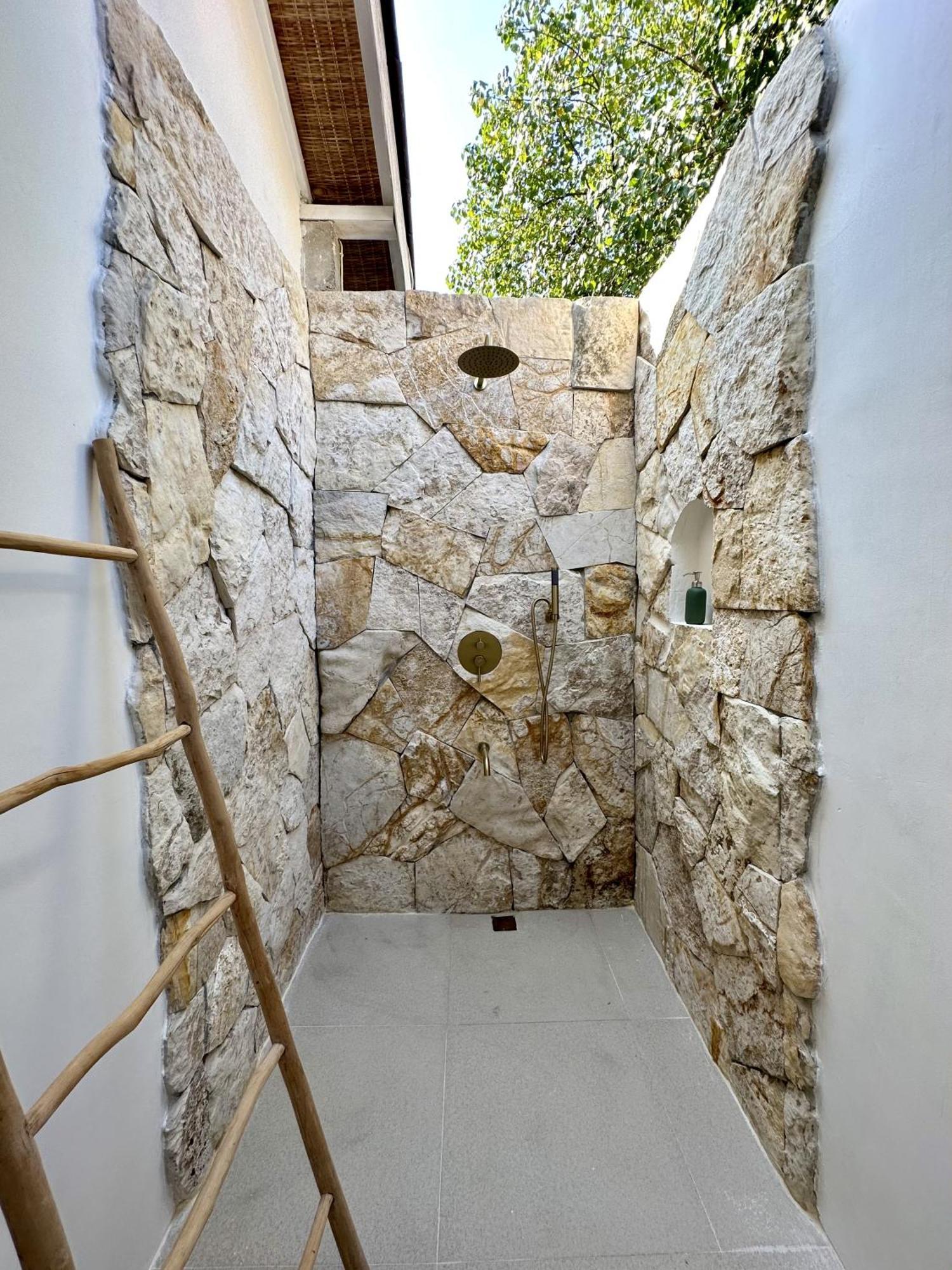 Rumah Canaria Bungalow Gili Trawangan Luaran gambar