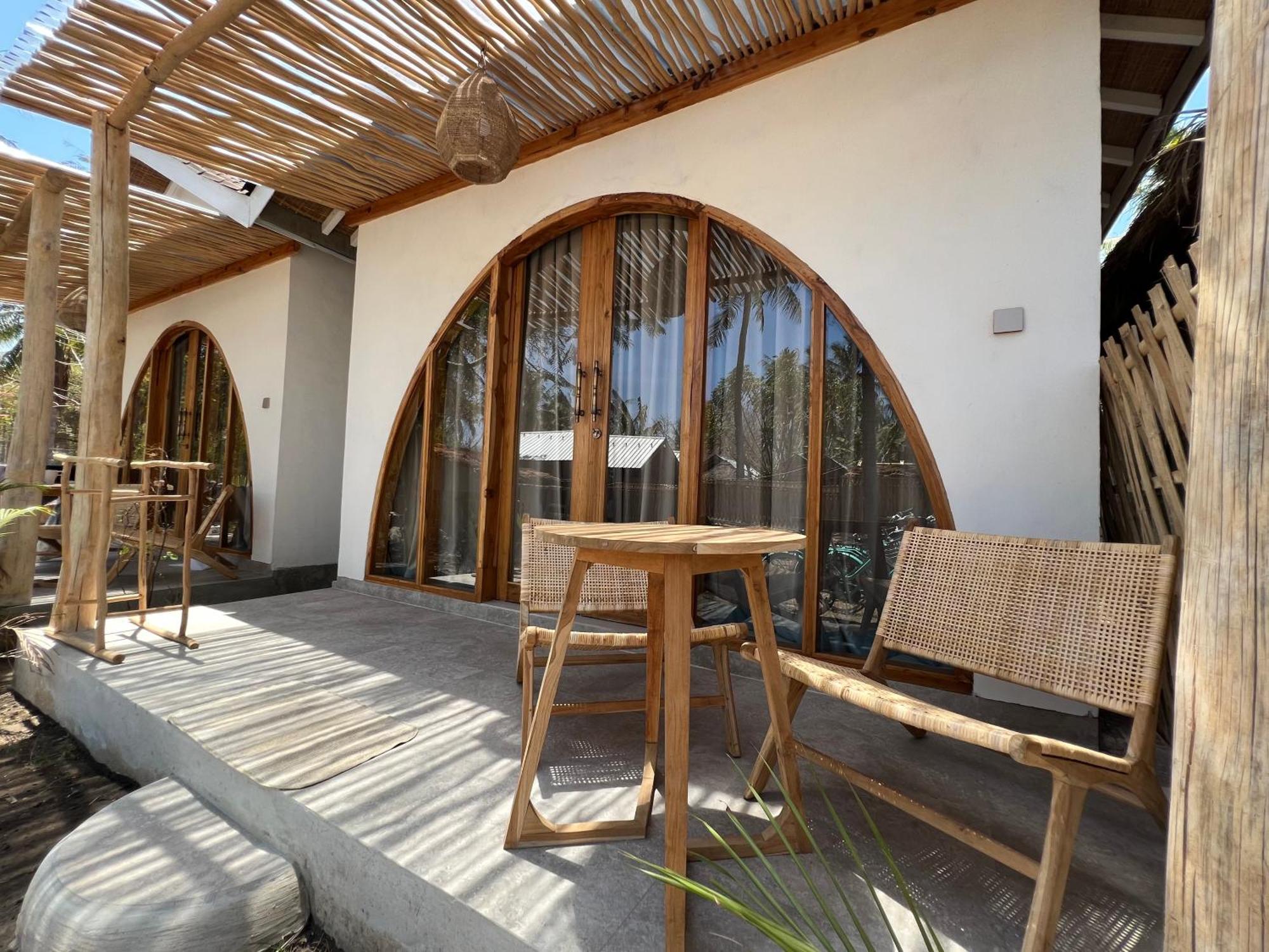 Rumah Canaria Bungalow Gili Trawangan Luaran gambar