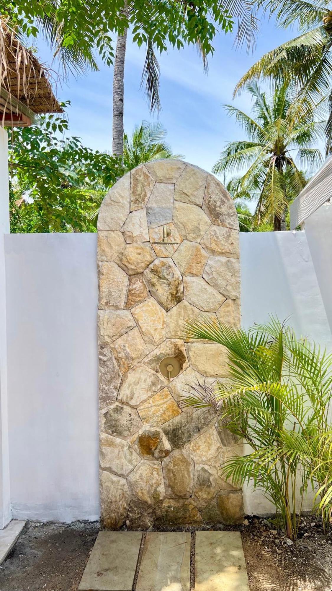 Rumah Canaria Bungalow Gili Trawangan Luaran gambar