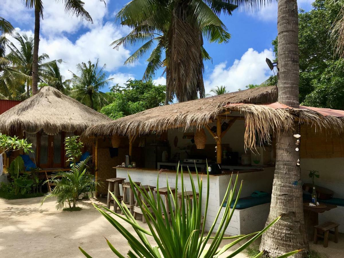 Rumah Canaria Bungalow Gili Trawangan Luaran gambar