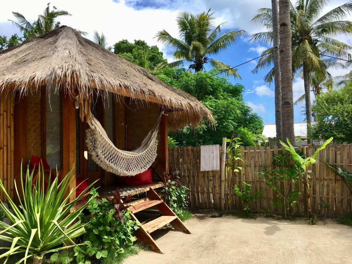 Rumah Canaria Bungalow Gili Trawangan Luaran gambar